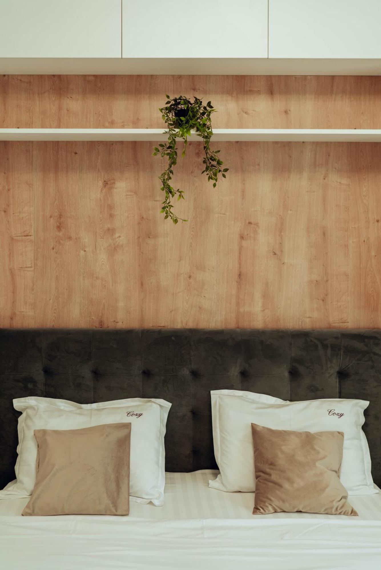 Cozy Apartments - One Residence Iasi Bagian luar foto