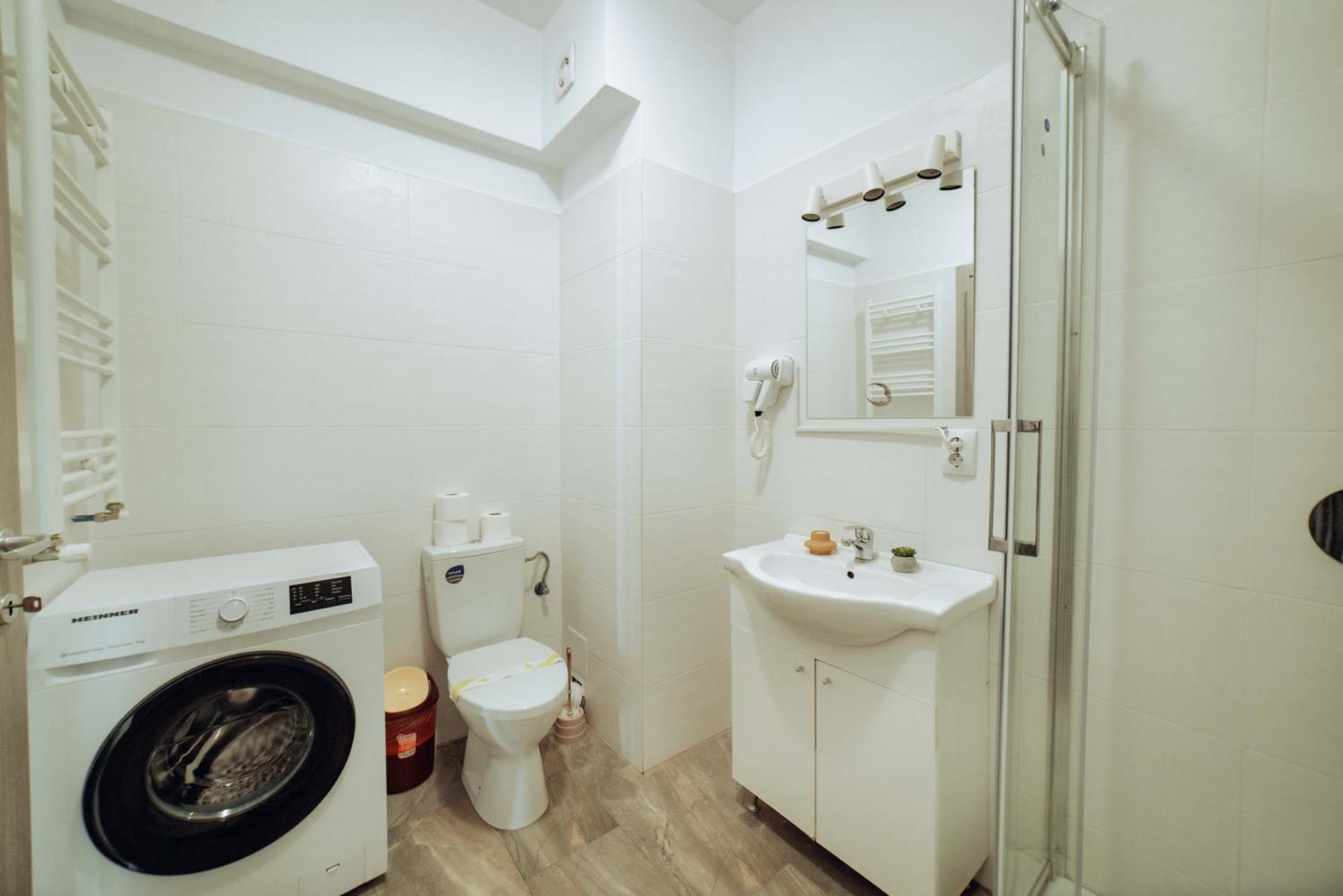 Cozy Apartments - One Residence Iasi Bagian luar foto