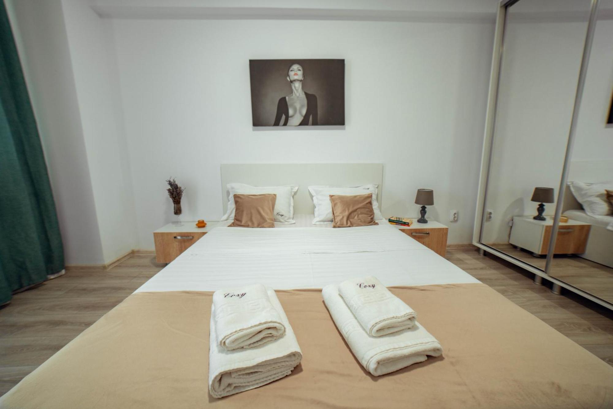 Cozy Apartments - One Residence Iasi Bagian luar foto