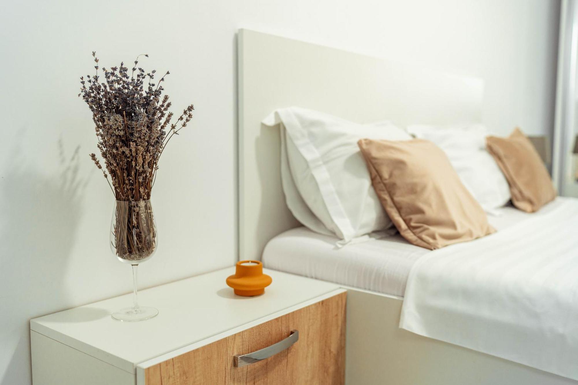 Cozy Apartments - One Residence Iasi Bagian luar foto